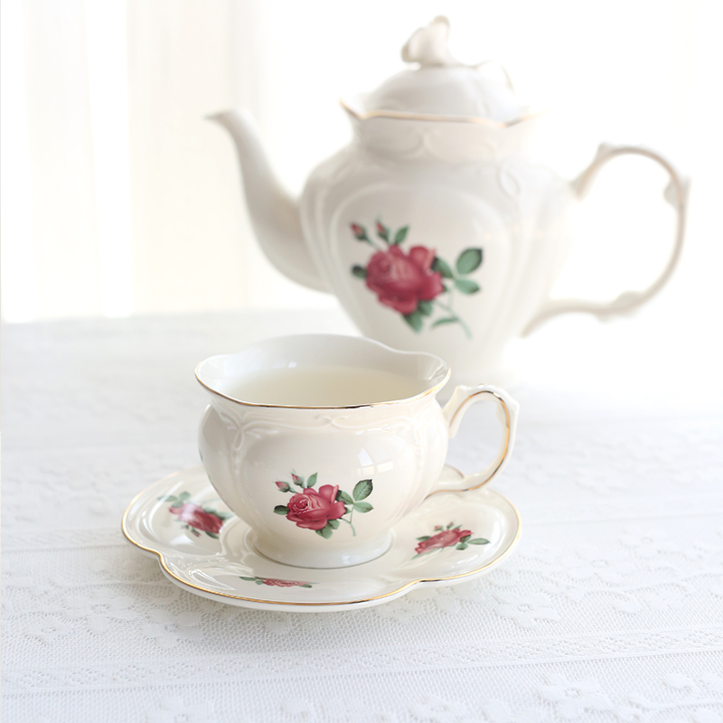エレガントな紅茶カップ,フレンチゴールドエッジのセラミック, - Coffee Tea English のレビューと価格