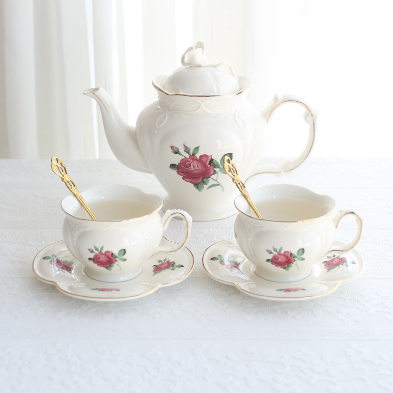 エレガントな紅茶カップ,フレンチゴールドエッジのセラミック, - Coffee Tea English のレビューと価格