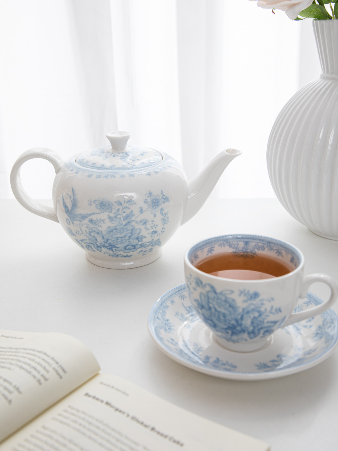ハウス、レトロな青い牡丹柄のアフタヌーンティーカップ＆ソーサ - Coffee Tea English のレビューと価格