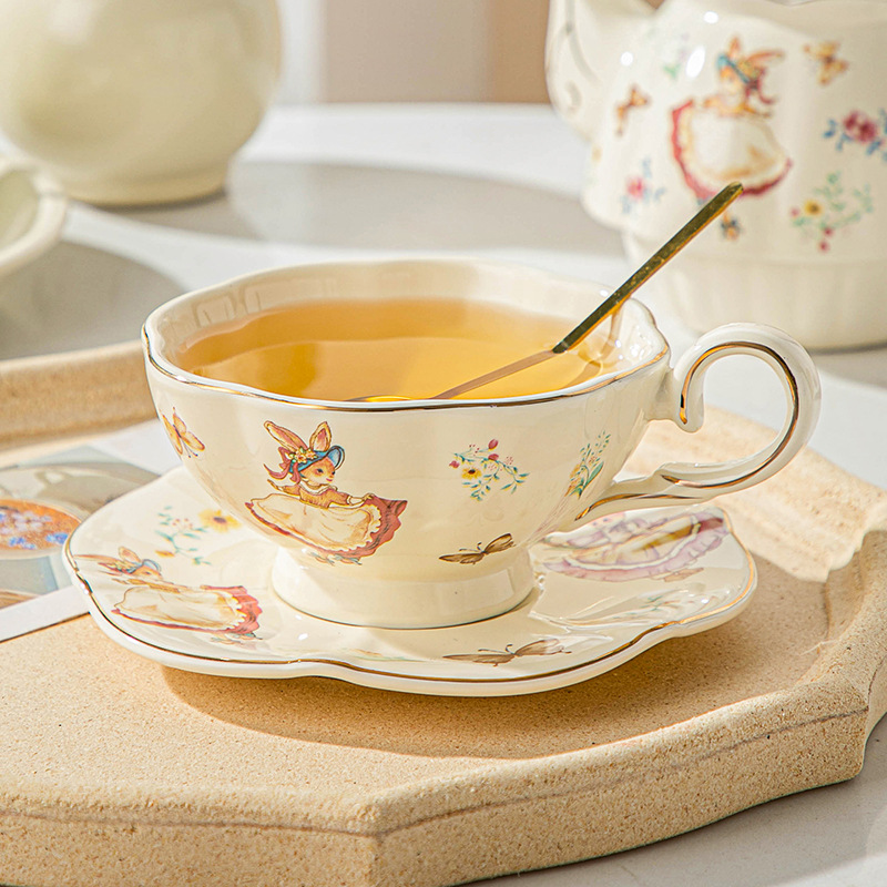 英語のレトロなコーヒーカップとプレート、アリスウサギの塗装セ - Coffee Tea English のレビューと価格